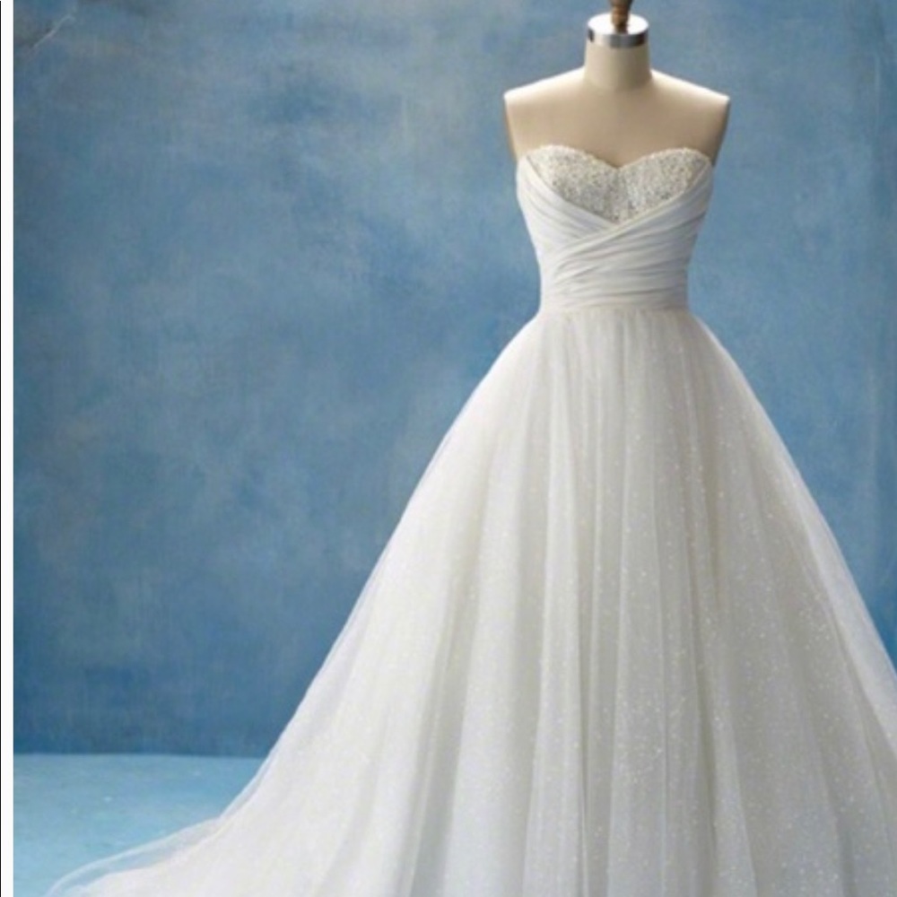 Alfred Angelo Cinderella Wedding Dress Disney #205